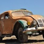 Панорама внутри одного очень старого автомобиля