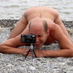 Голый фотограф