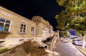Ночная панорама вблизи Пироговских ванн