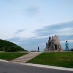 Ворота Солнца, заполоненные отдыхающими