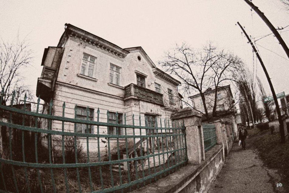 Старый дом на Октябрьской